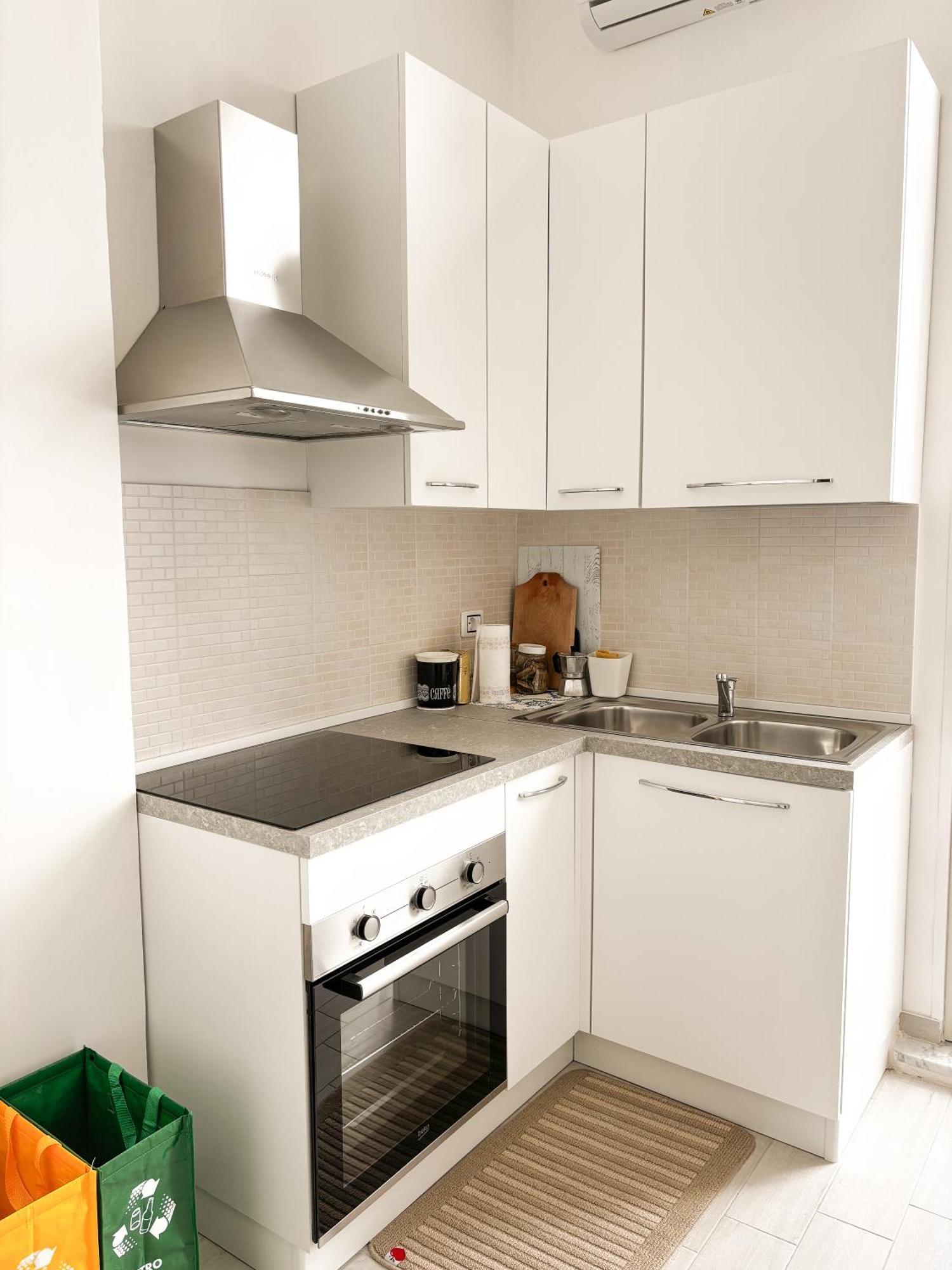 Ammobiliato Zona Apartment